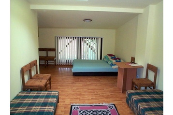 Polonia Privát Kraków, Krakovia, Interiorul